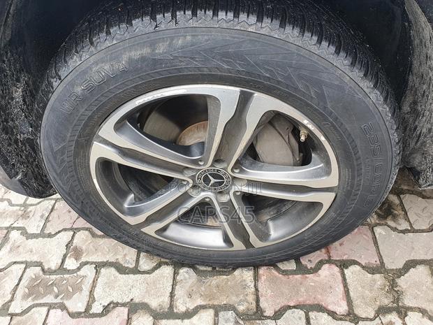 Mercedes-Benz GLC-Class 2017 Blue