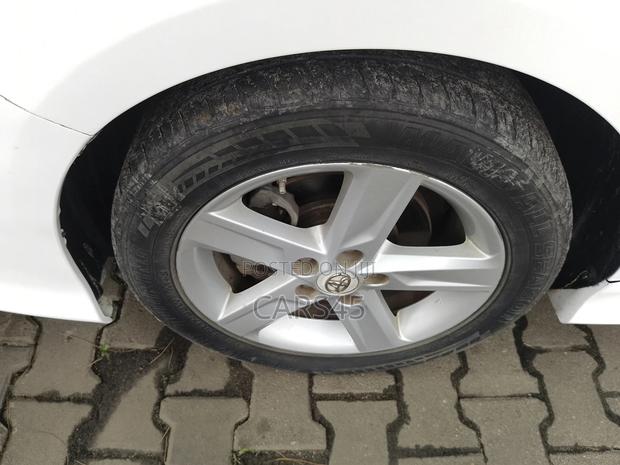 Toyota Camry 2012 White