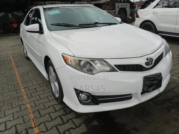 Toyota Camry 2012 White