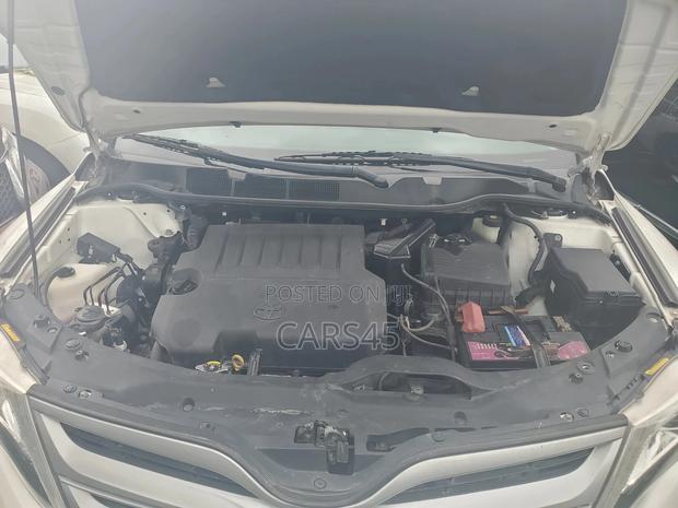 Toyota Venza XLE AWD V6 2013 White
