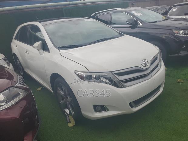 Toyota Venza XLE AWD V6 2013 White