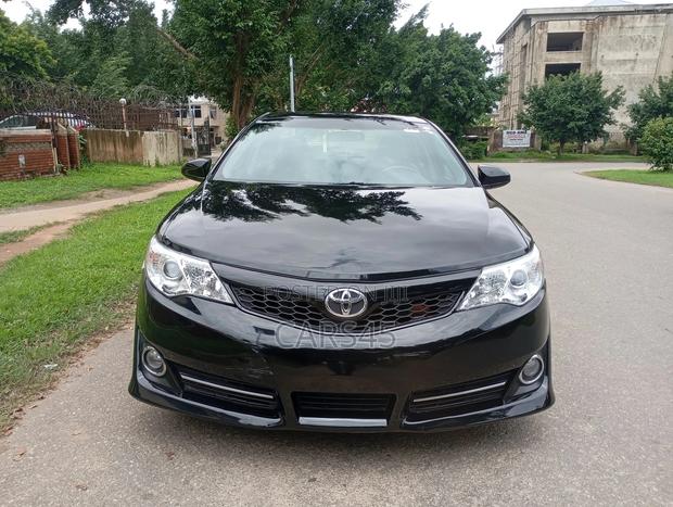 Toyota Camry 2013 Black