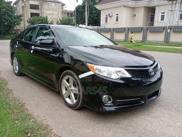 Toyota Camry 2013 Black