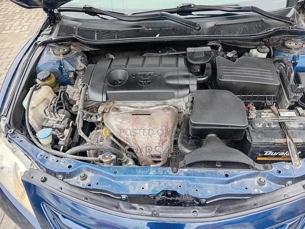 Toyota Camry SE 4dr Sedan (2.5L 4cyl 6A) 2011 Blue