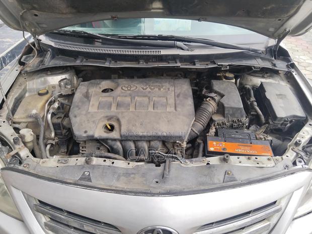 Toyota Corolla 2012 Silver