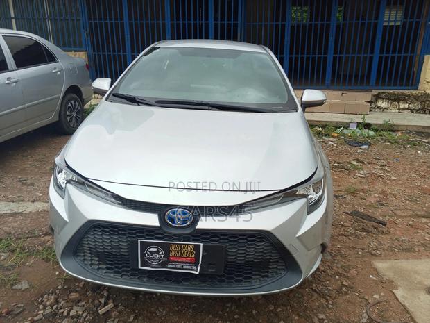 Toyota Corolla 2020 Silver