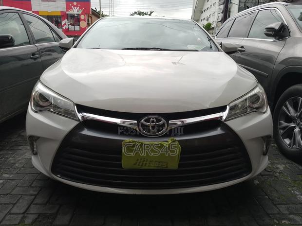 Toyota Camry 2016 White