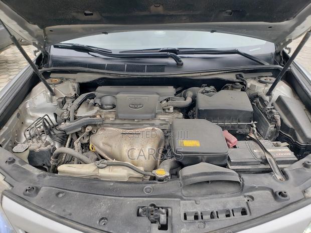 Toyota Camry 2014 Silver