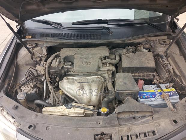 Toyota Camry 2014 Gray