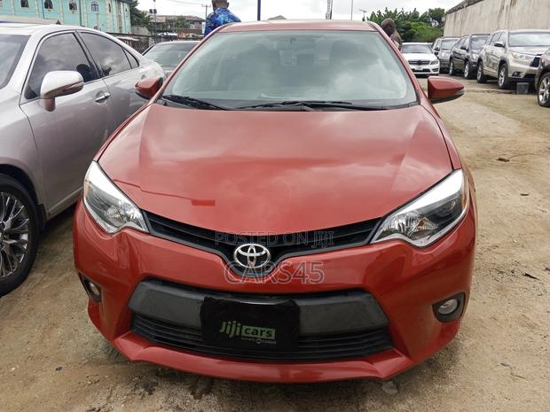 Toyota Corolla LE Premium 4dr Sedan (1.8L 4cyl CVT) 2016 Red