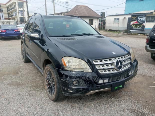 Mercedes-Benz M Class 2009 Black