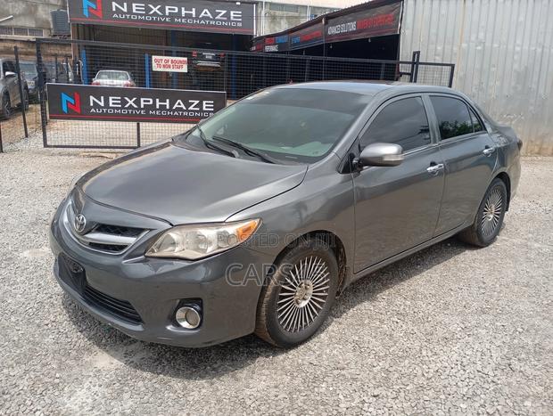 Toyota Corolla 2010 Gray