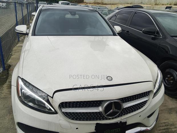 Mercedes-Benz C300 Base 4dr RWD Sedan (2.0L 4cyl 7A) 2017 White