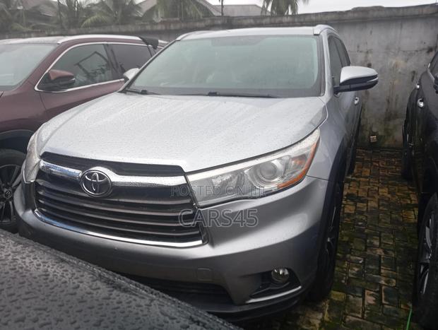 Toyota Highlander 2016 Silver