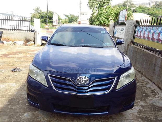 Toyota Camry 2010 Blue