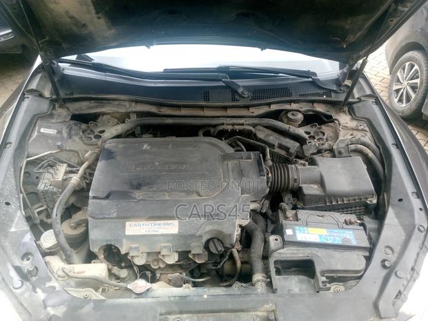 Honda Crosstour 2013 Brown