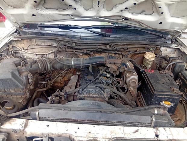 Mitsubishi L200 2009 White