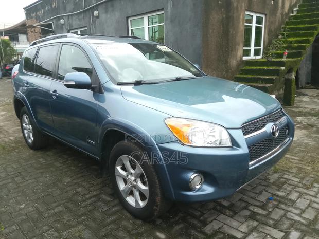 Toyota RAV4 2011 Blue