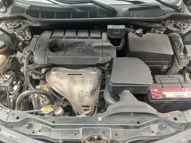 Toyota Camry LE 4dr Sedan (2.5L 4cyl 6A) 2011 Green
