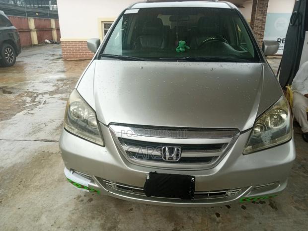 Honda Odyssey 2006 Ivory