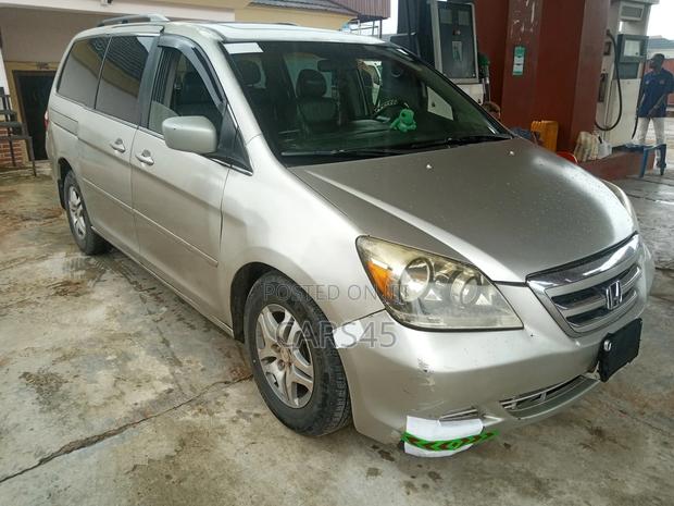 Honda Odyssey 2006 Ivory