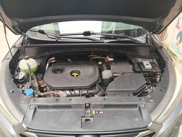 Hyundai Tucson 2016 Gray