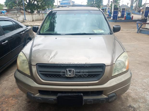 Honda Pilot 2004 Gold