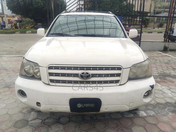 Toyota Highlander 2002 White