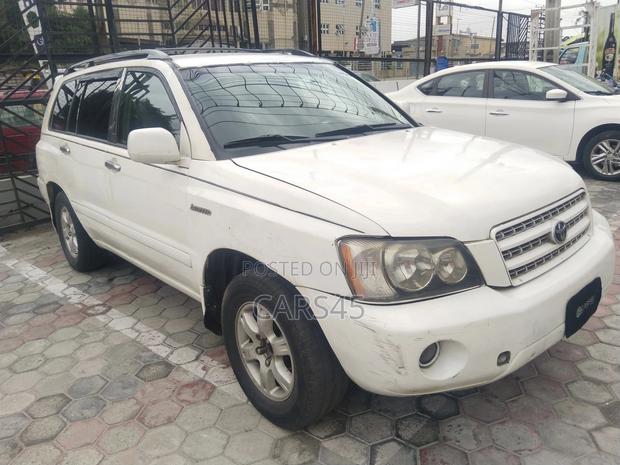 Toyota Highlander 2002 White