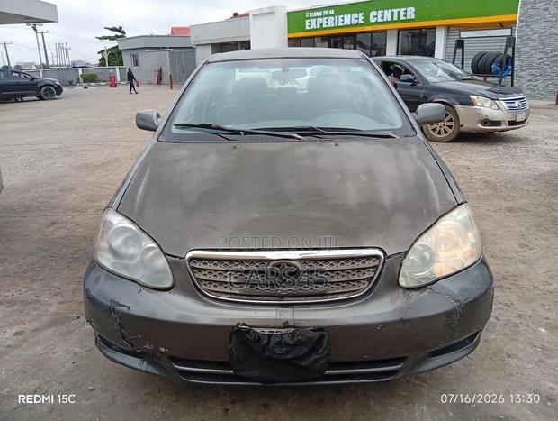 Toyota Corolla 2006 Gray