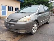 Toyota Sienna 2004 Gray for sale
