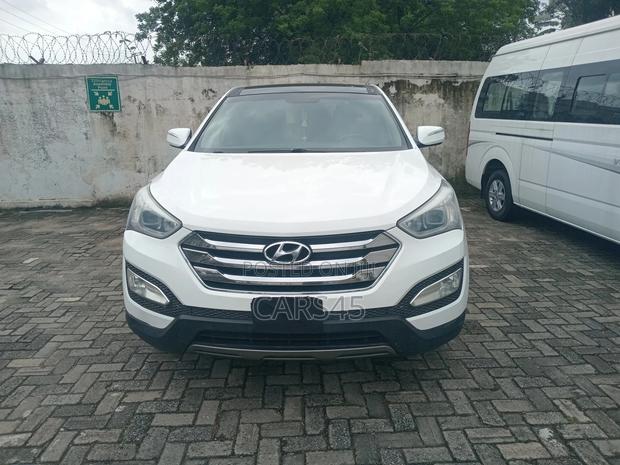 Hyundai Santa Fe 2013 White