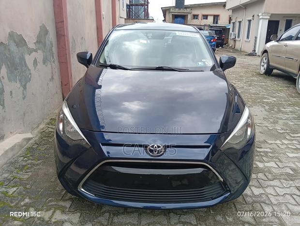 Toyota Yaris iA 2017 Blue