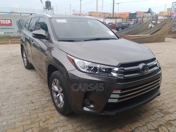 Toyota Highlander 2015 Gray