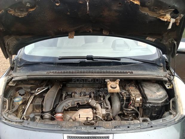 Peugeot 3008 2013 Gray