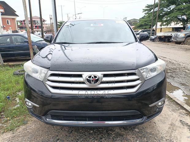 Toyota Highlander 2012 Black