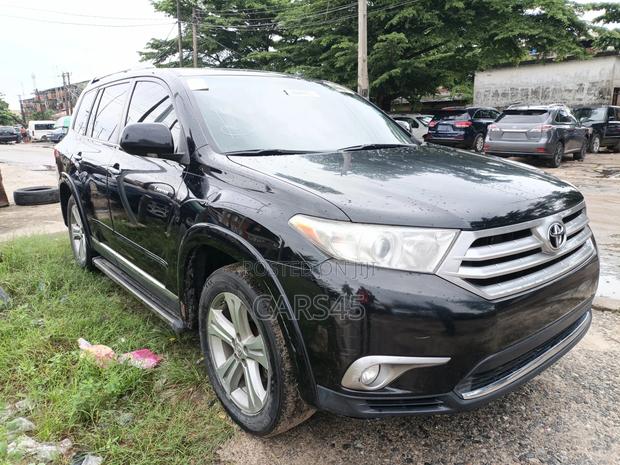 Toyota Highlander 2012 Black