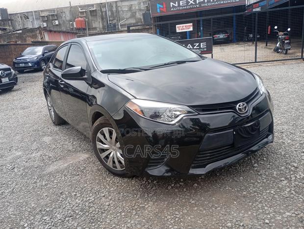 Toyota Corolla 2014 Black