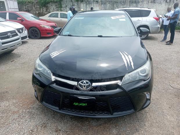 Toyota Camry 2016 Black