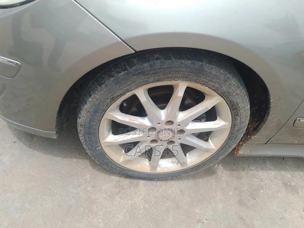 Mercedes-Benz B-Class 2010 Gray