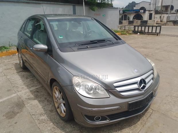 Mercedes-Benz B-Class 2010 Gray