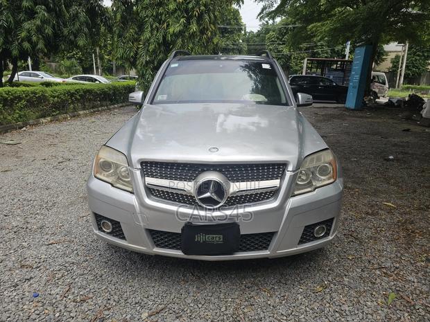 Mercedes-Benz GLK-Class 2010 Silver