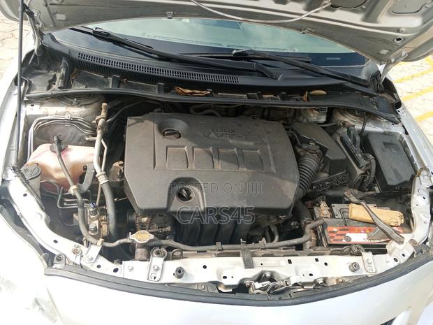 Toyota Corolla 2009 Silver