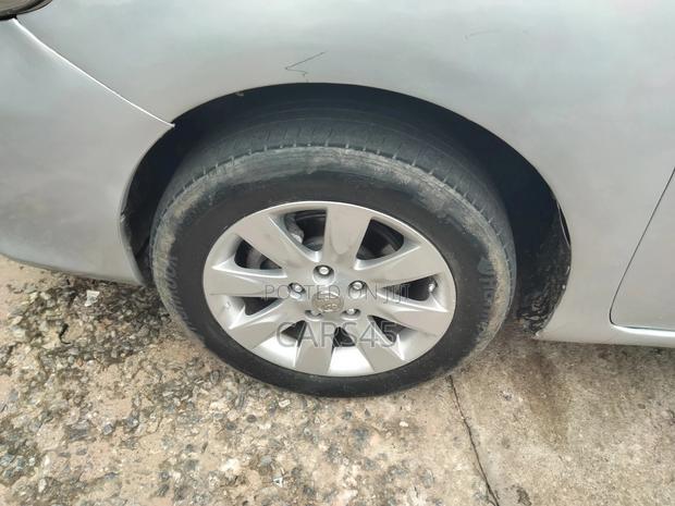 Toyota Corolla 2013 Silver