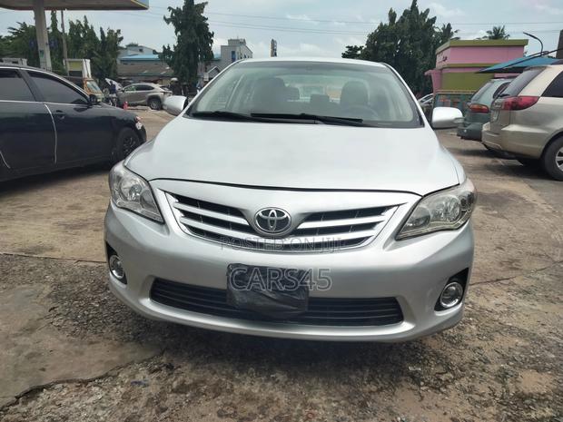 Toyota Corolla 2013 Silver