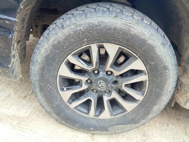 Toyota Land Cruiser Prado 2010 Black