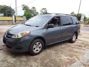 Toyota Sienna 2009 Gray for sale