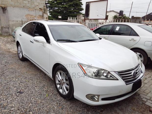 Lexus ES 2012 White