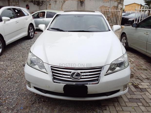 Lexus ES 2012 White