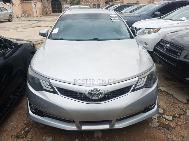 Toyota Camry 2014 Silver